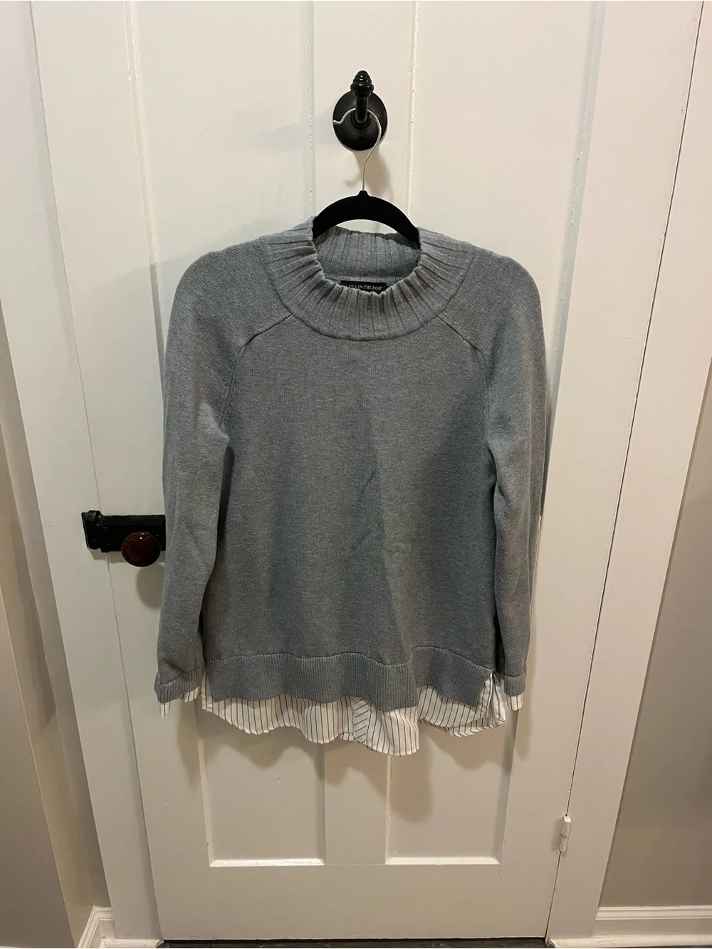 A Pea in the Pod Oxford Blue Gray Maternity Mock Neck Sweater Size Large